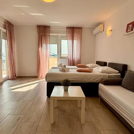 شقة Veronique1 Mit Pool By Interhome