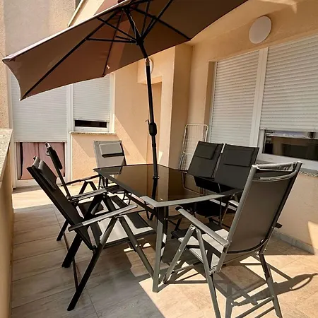 Veronique1 Mit Pool By Interhome *