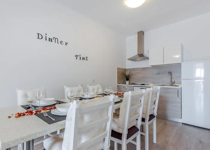 Veronique1 Mit Pool By Interhome Apartman