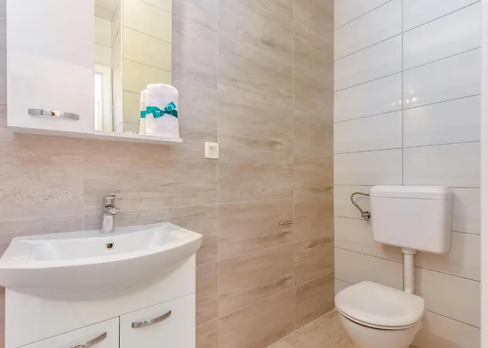 Veronique1 Mit Pool By Interhome Apartman *