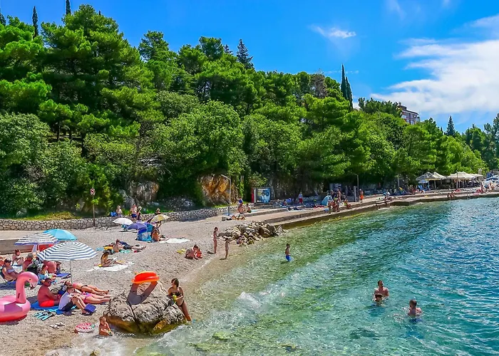 Veronique1 Mit Pool By Interhome دْغاماي