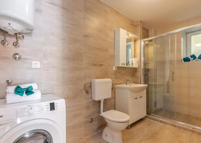 Veronique1 Mit Pool By Interhome Appartamento Dramalj